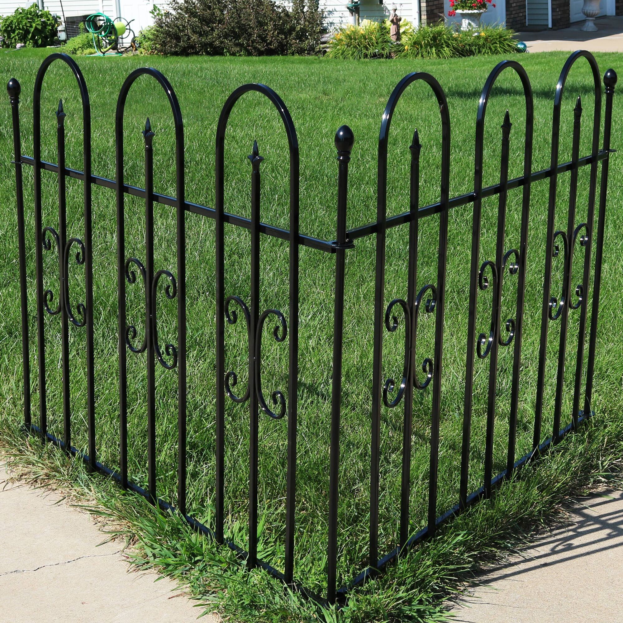 Sunnydaze Decor, 2-Piece Black Iron Garden Border Fence, Model# HMI-795